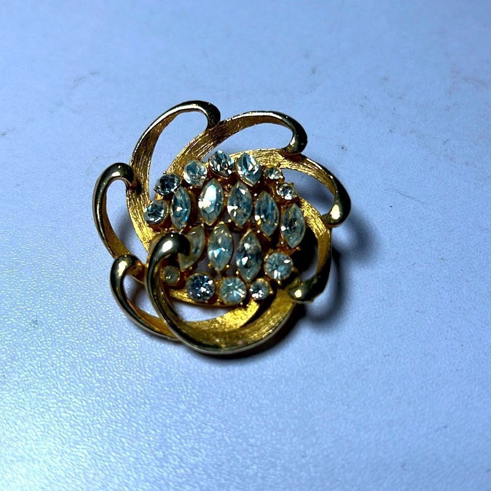 Beautiful BSK Rhinestone Brooch